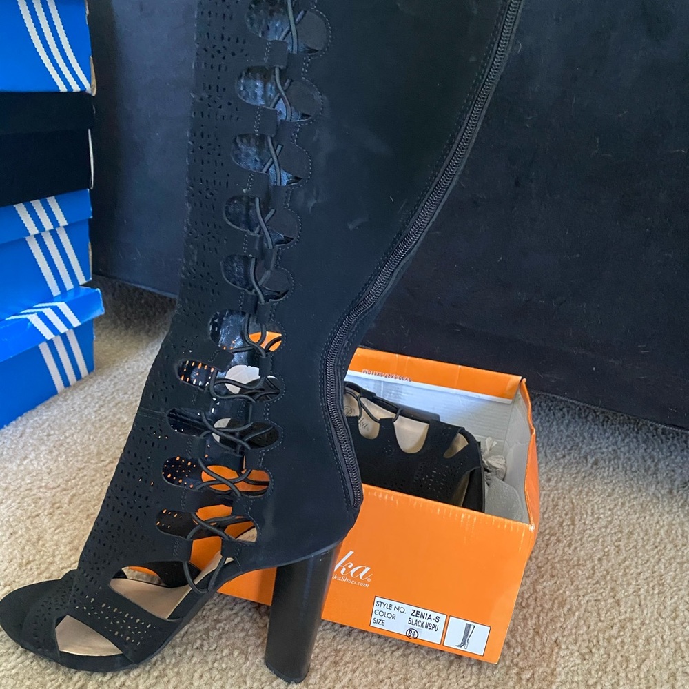 Boots With Heel